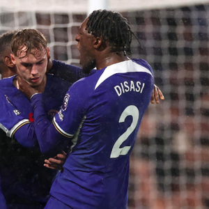 综合体育热门话题讨论 赛场内外焦点事件