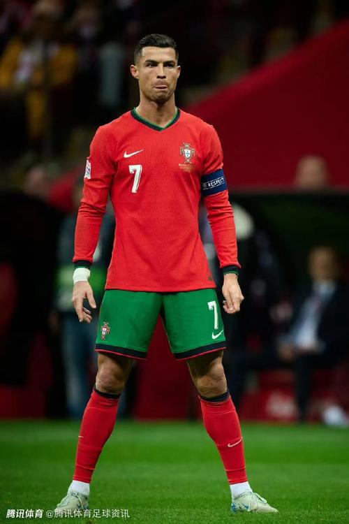 国足vs乌兹别克斯坦 岛民上岛！老董聊球