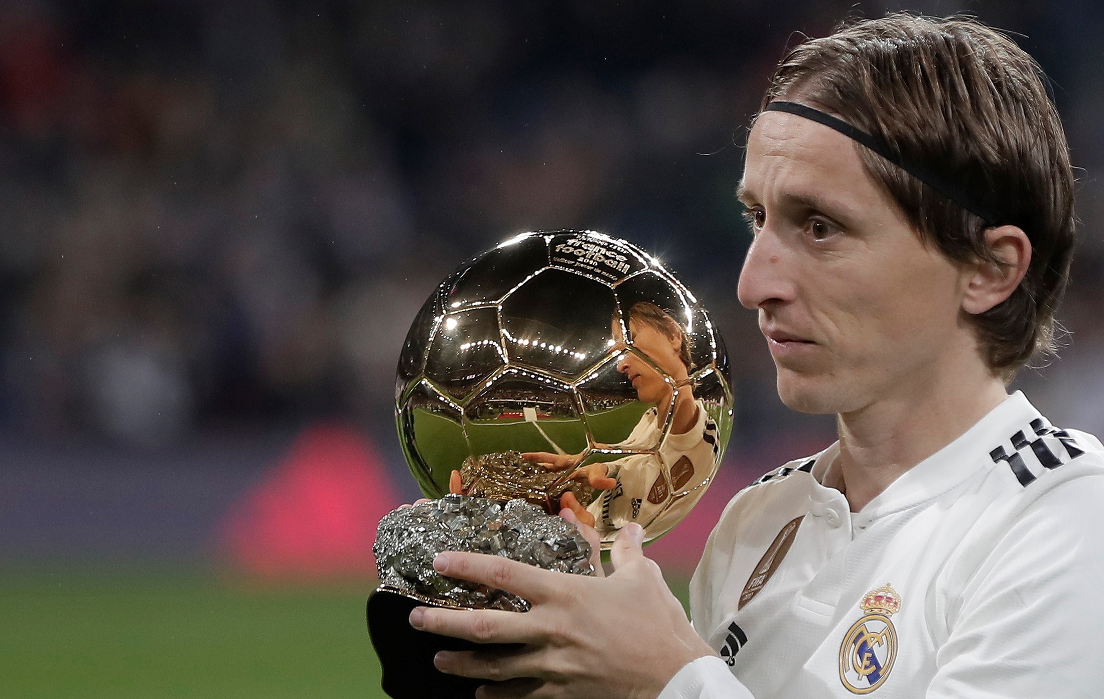 轰25分力压曾凡博！中国男篮21岁2米05新星崛起：郭士强重用他？