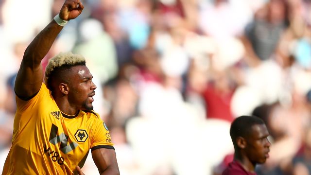 内维尔：曼联需要熟悉英超且能承压的主帅