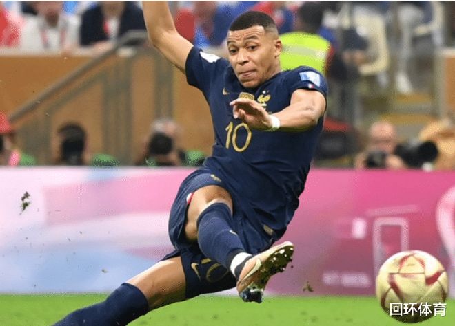 完美游戏角色：成品人与精品人的投资策略对比